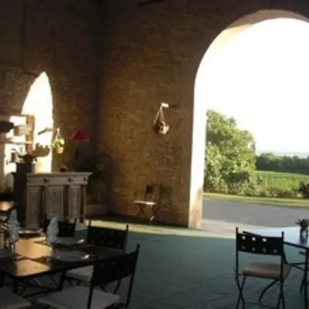 D'hotes Domaine De La Capelle Bed & Breakfast